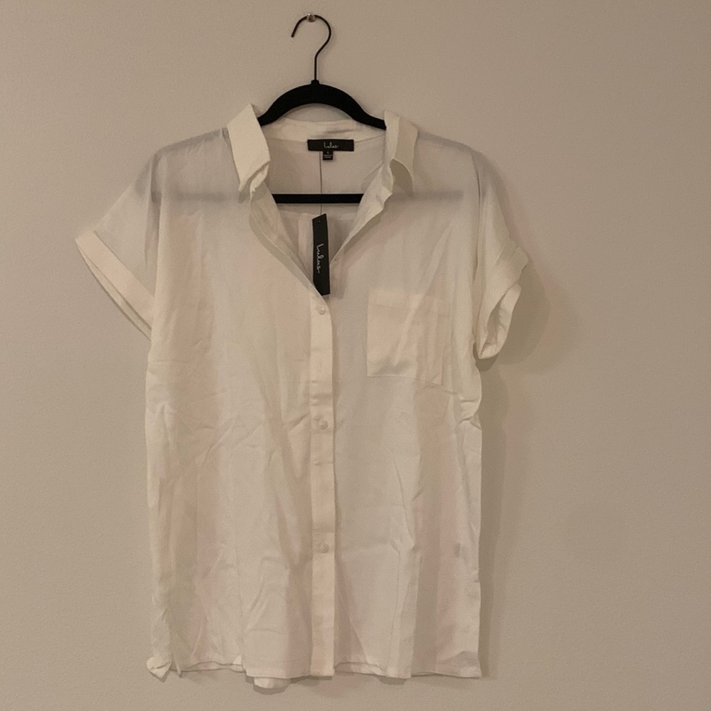 NWT Lulus short sleeve button up